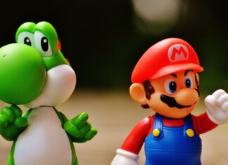 Od leveli doświadczenia do drzewek talentów jak zmieniało się rozwijanie bohatera w grach Zbliżenie na figurki Mario i Yoshiego z popularnej serii gier